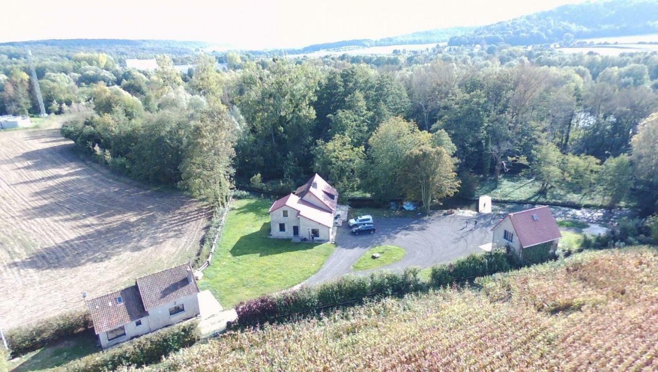 Villa Au Moulin De Rotteleux Senarpont Exterior foto